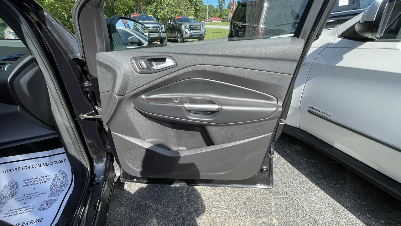 Ford Escape Titanium 4WD 2019