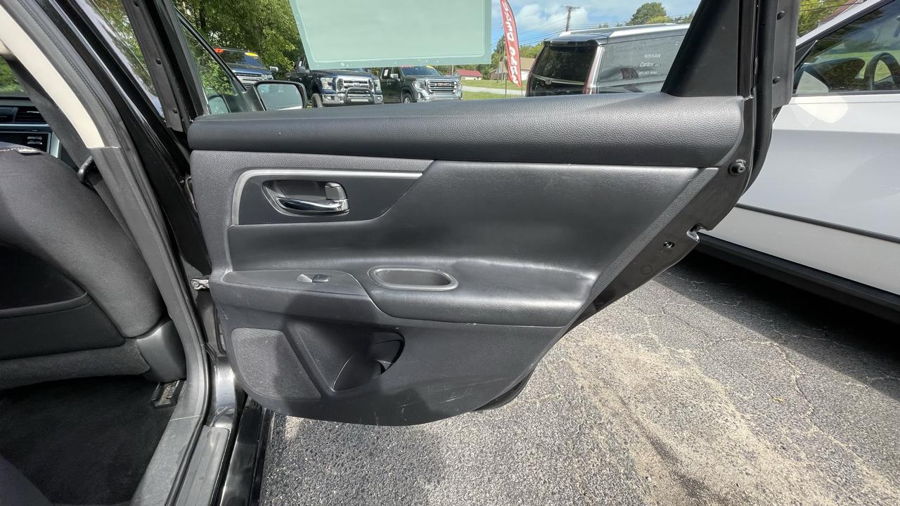 Nissan Altima 2.5 SV 2017