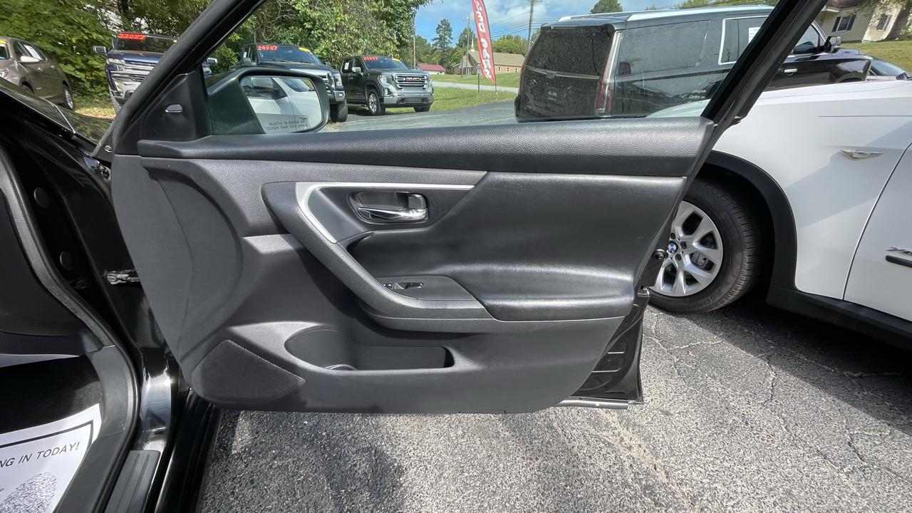 Nissan Altima 2.5 SV 2017