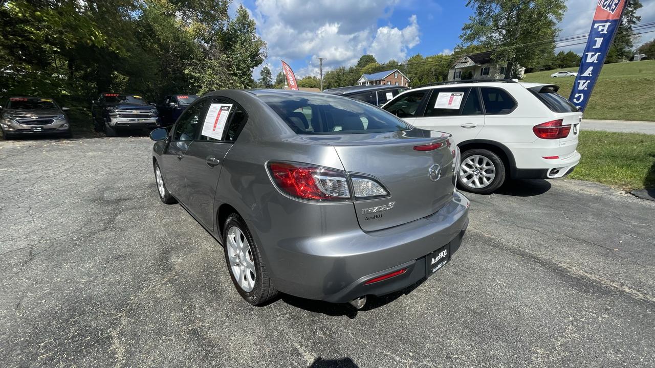 Mazda MAZDA3 i Touring 4-door 2011