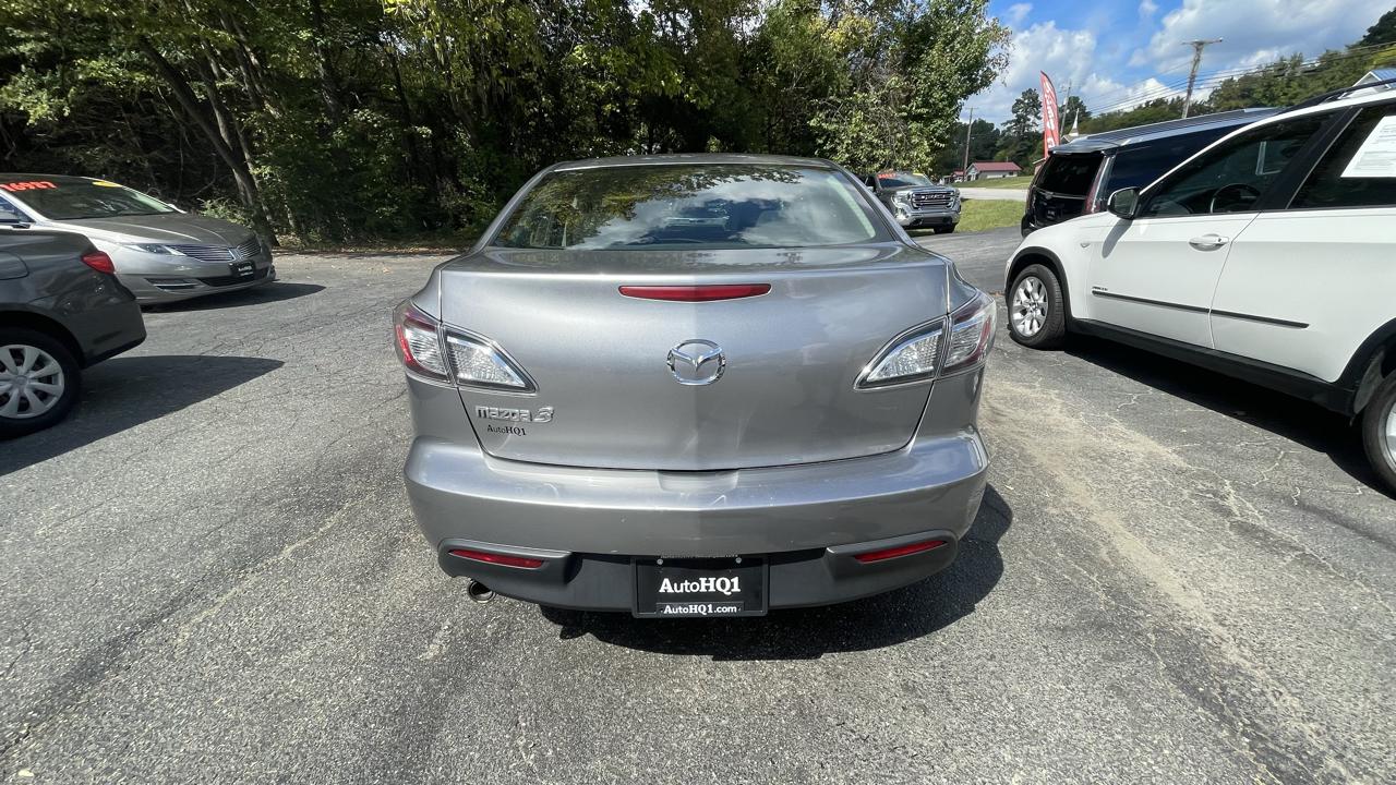 Mazda MAZDA3 i Touring 4-door 2011