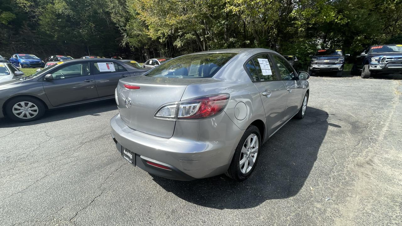 Mazda MAZDA3 i Touring 4-door 2011