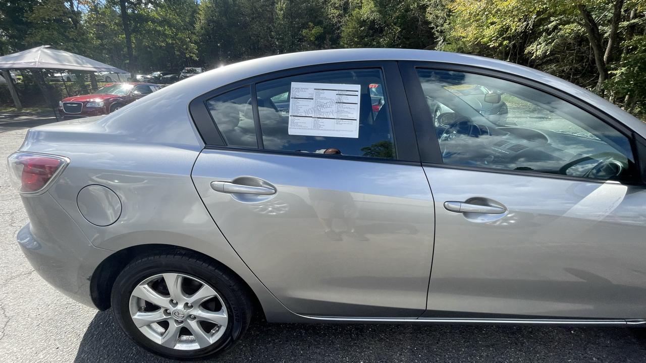 Mazda MAZDA3 i Touring 4-door 2011