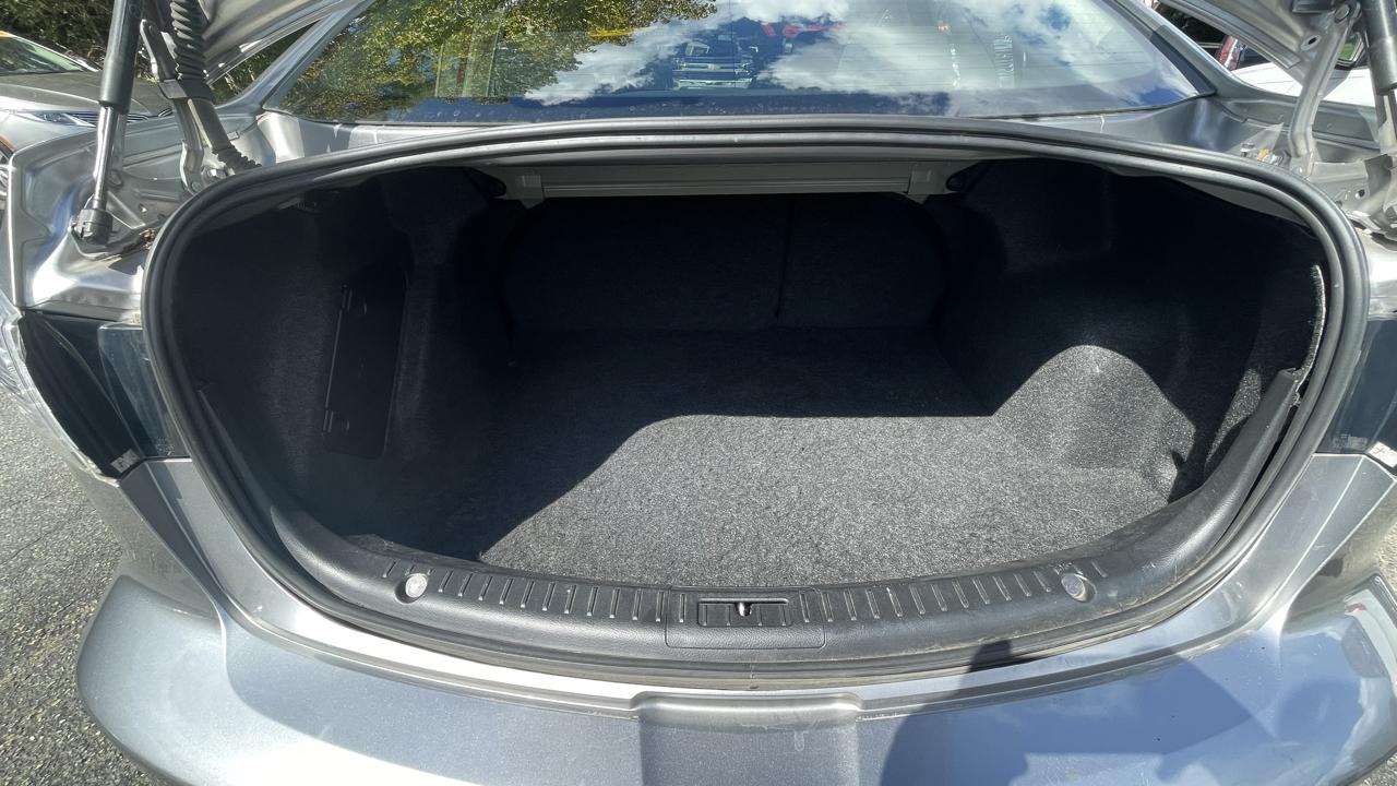 Mazda MAZDA3 i Touring 4-door 2011