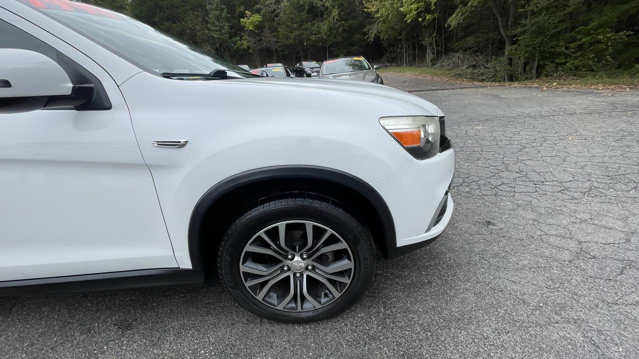 Mitsubishi Outlander Sport 2.0 ES 4WD CVT 2017