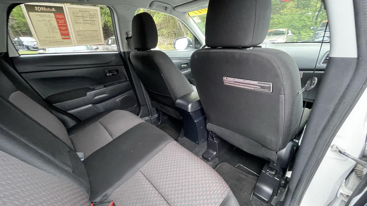 Mitsubishi Outlander Sport 2.0 ES 4WD CVT 2017