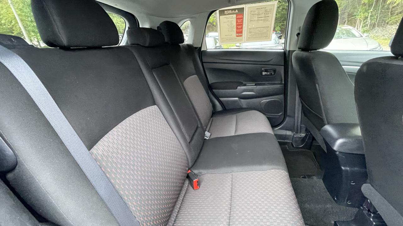 Mitsubishi Outlander Sport 2.0 ES 4WD CVT 2017