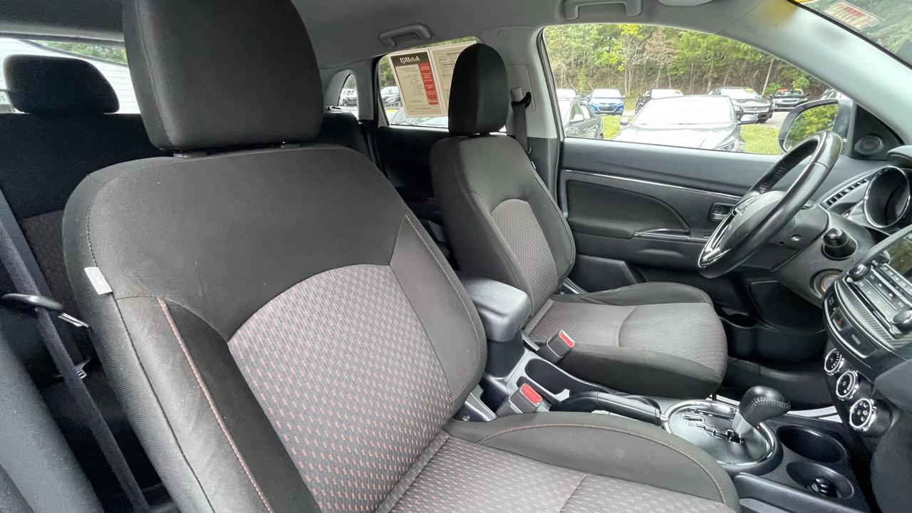 Mitsubishi Outlander Sport 2.0 ES 4WD CVT 2017