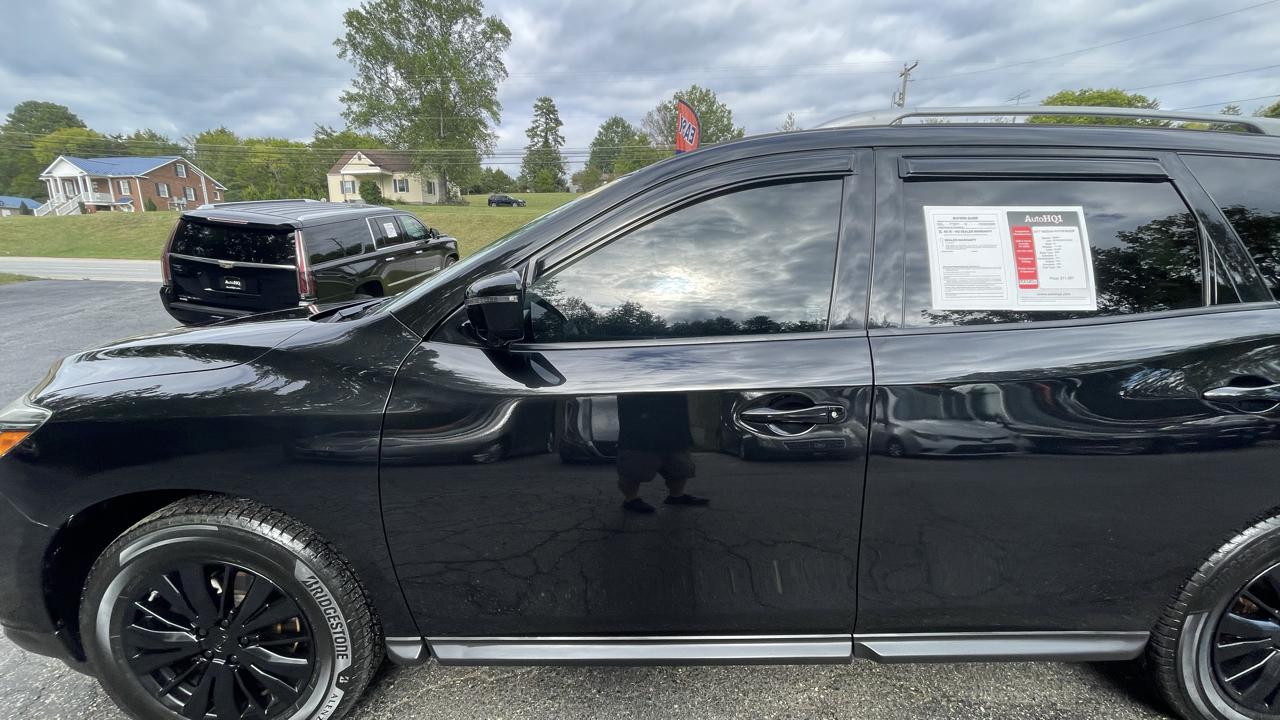 Nissan Pathfinder SL 4WD 2017