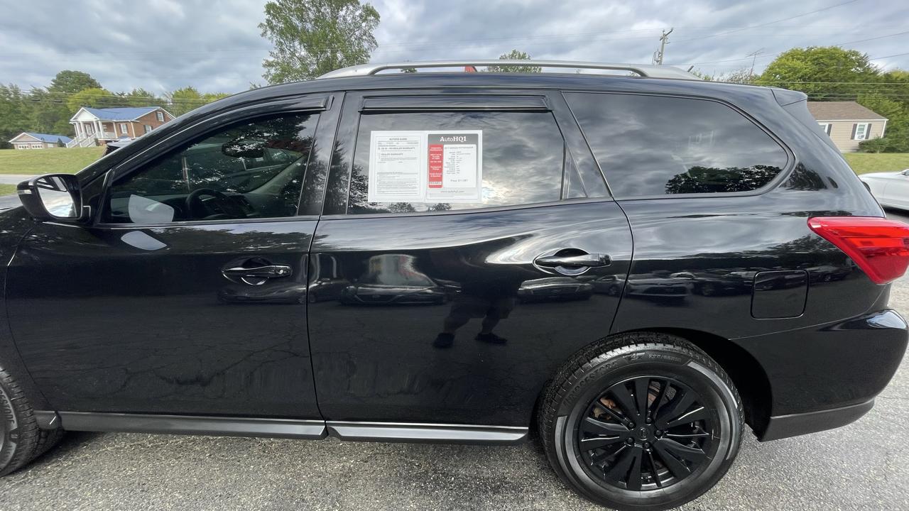 Nissan Pathfinder SL 4WD 2017