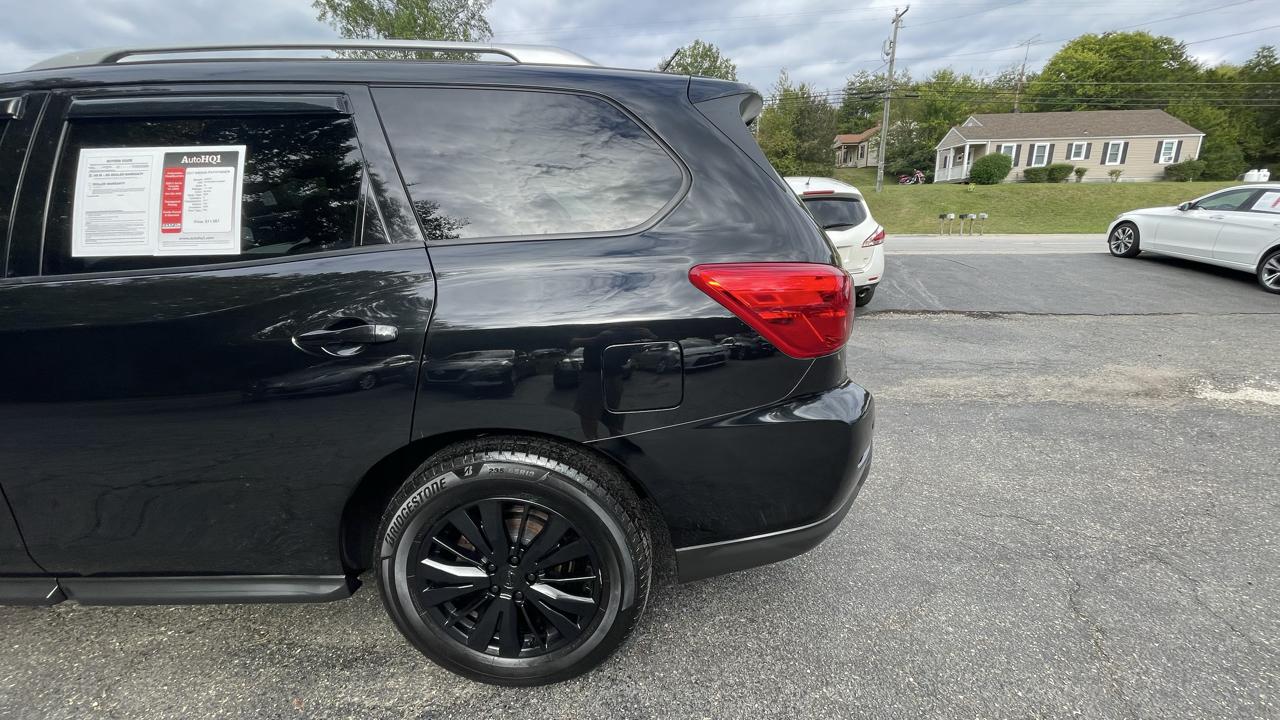 Nissan Pathfinder SL 4WD 2017