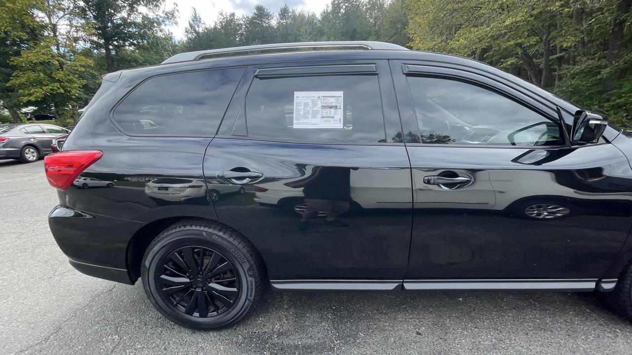 Nissan Pathfinder SL 4WD 2017