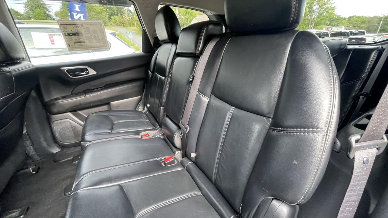 Nissan Pathfinder SL 4WD 2017