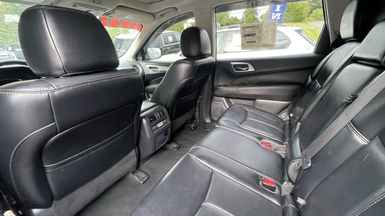 Nissan Pathfinder SL 4WD 2017