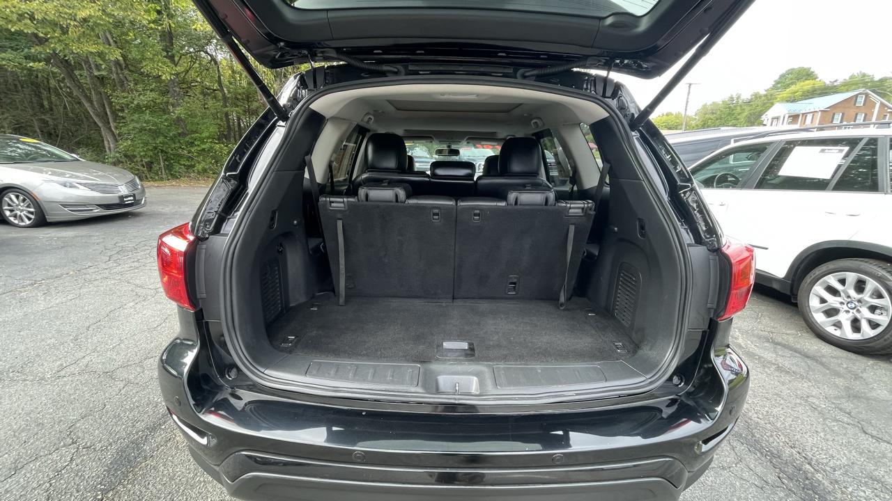 Nissan Pathfinder SL 4WD 2017
