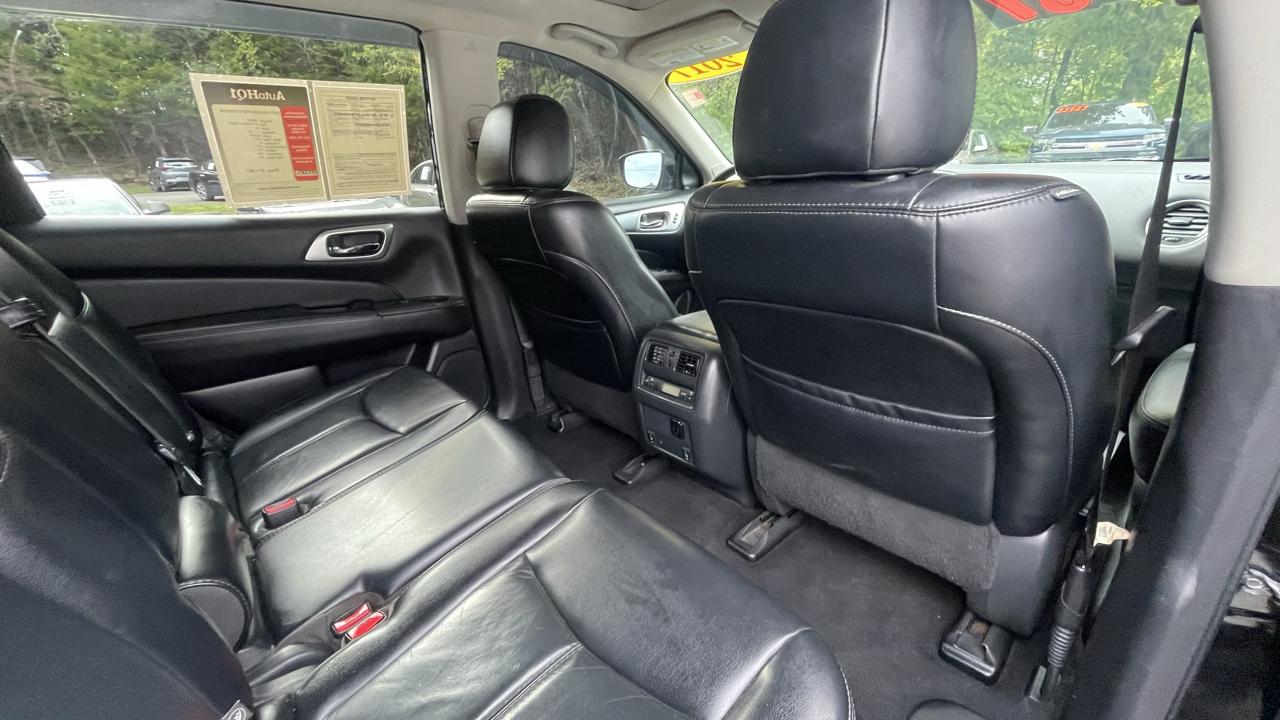 Nissan Pathfinder SL 4WD 2017