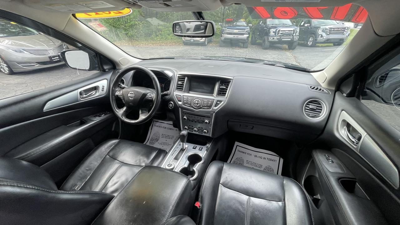 Nissan Pathfinder SL 4WD 2017