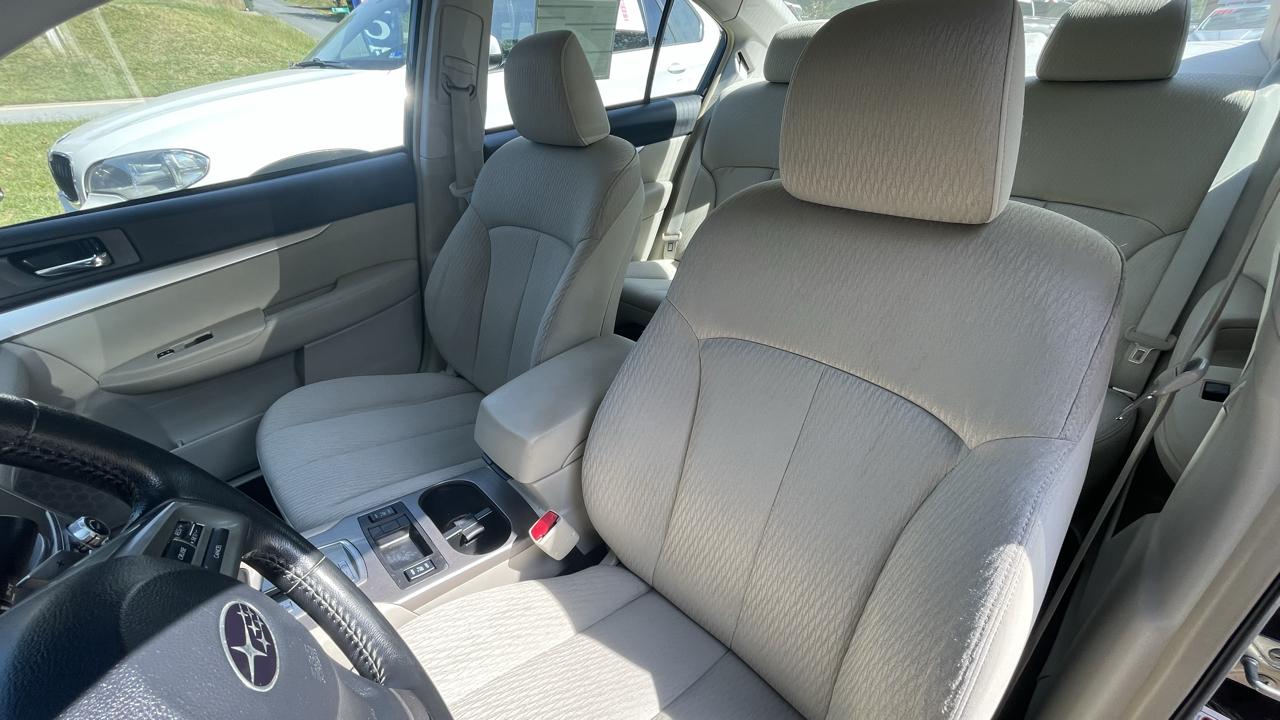Subaru Legacy 2.5i Premium 2012
