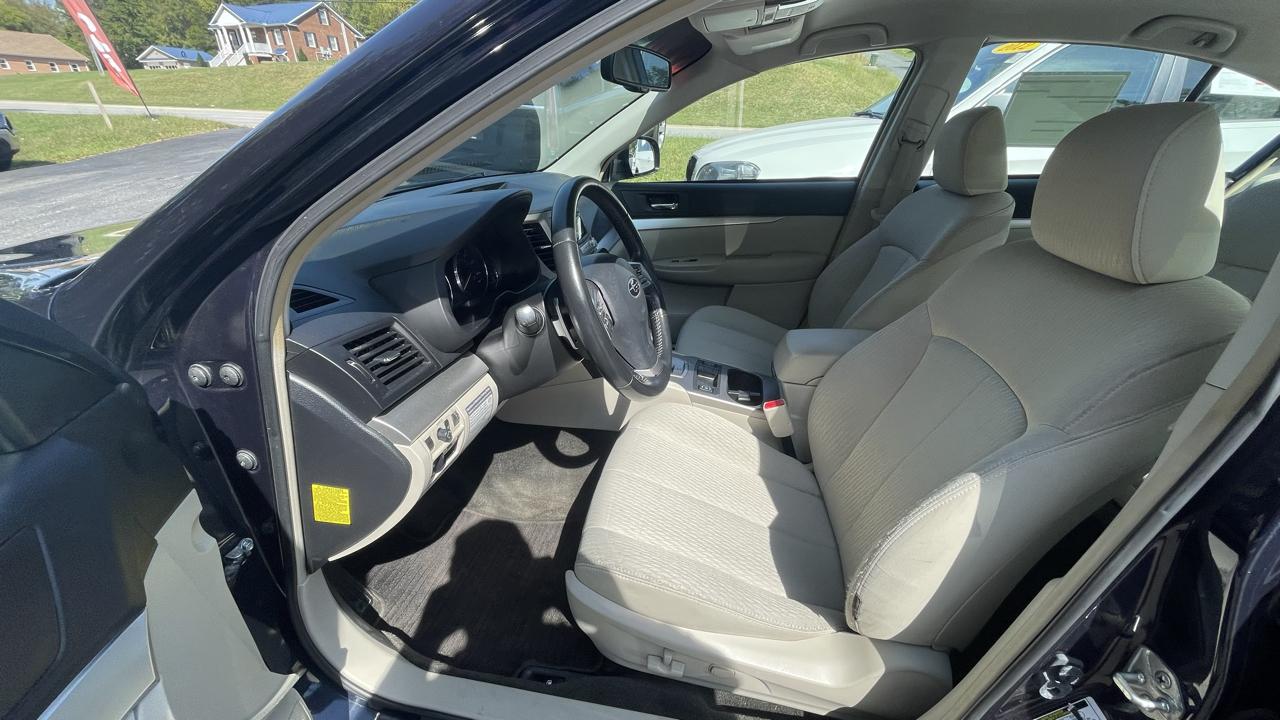 Subaru Legacy 2.5i Premium 2012