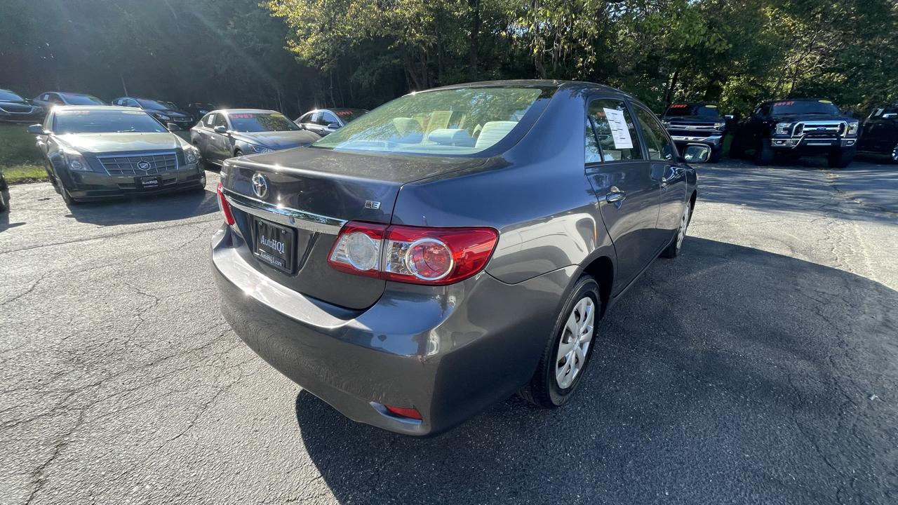 Toyota Corolla LE 4-Speed AT 2011