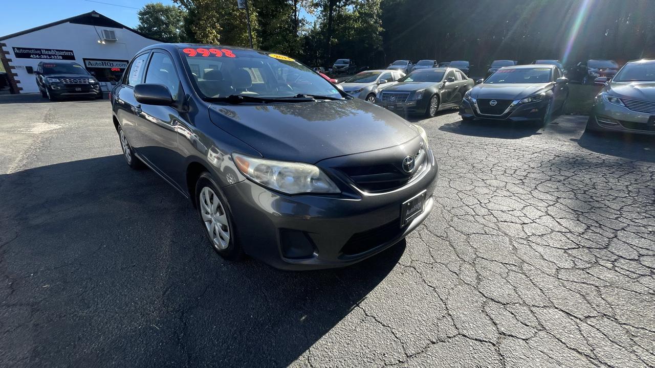 Toyota Corolla LE 4-Speed AT 2011