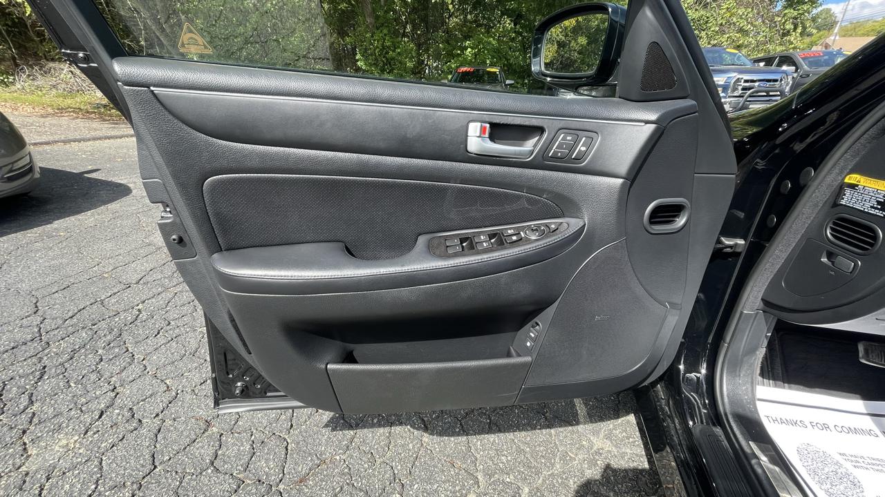 Hyundai Genesis 4.6L 2012