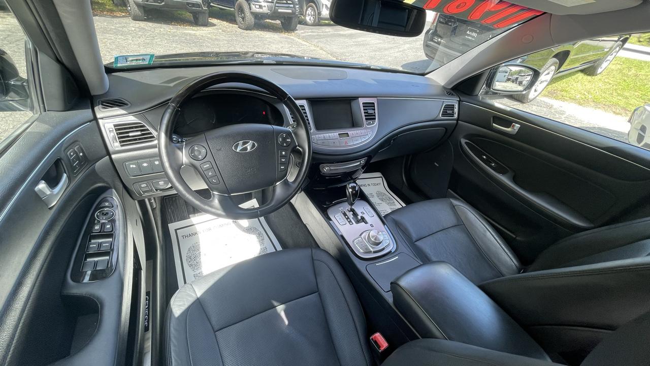Hyundai Genesis 4.6L 2012