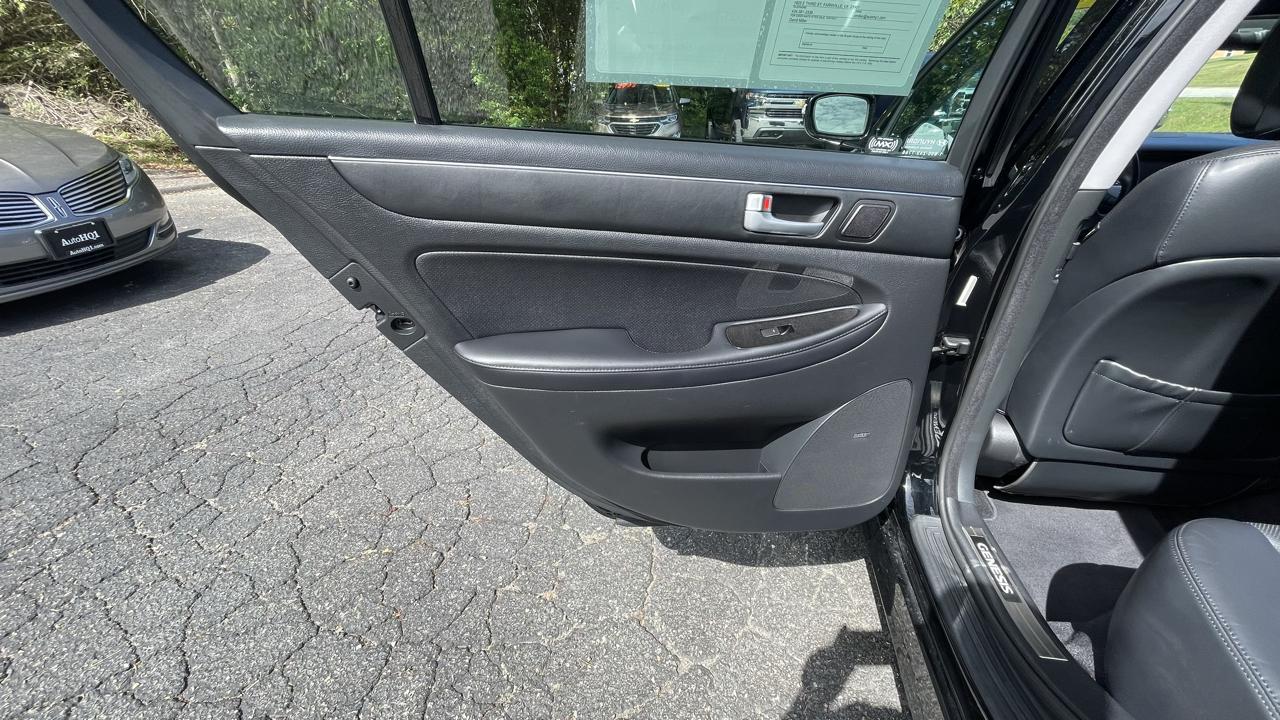 Hyundai Genesis 4.6L 2012