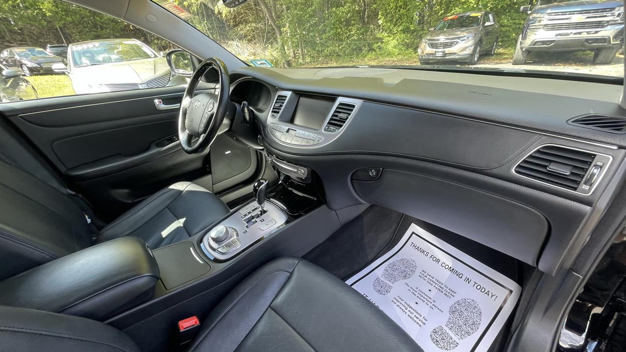 Hyundai Genesis 4.6L 2012