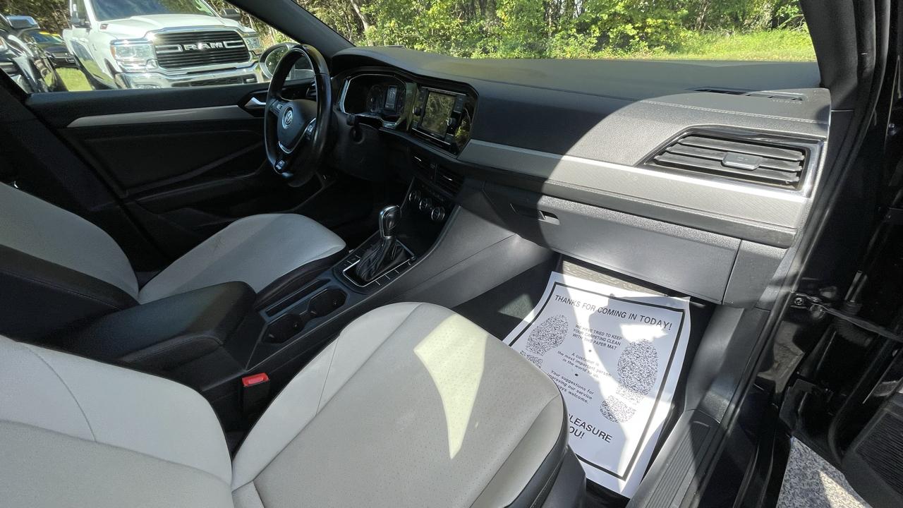 Volkswagen Jetta 1.4T R-Line 8A 2019