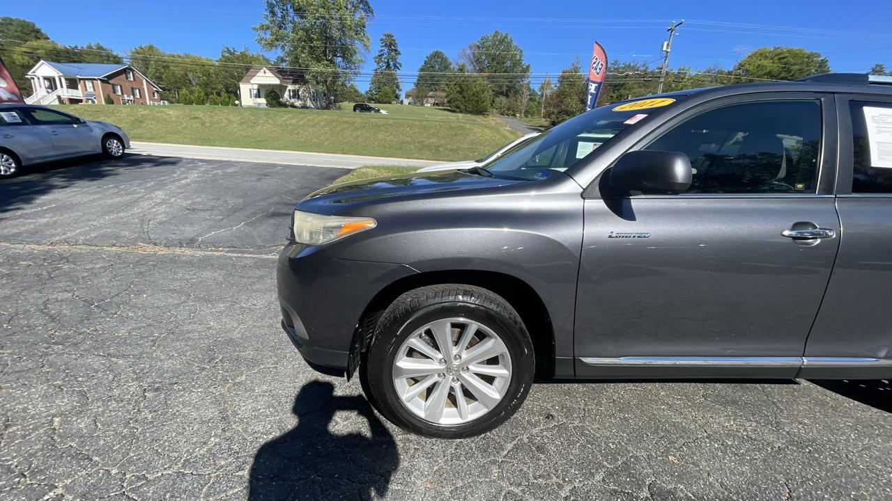 Toyota Highlander Limited 4WD 2011
