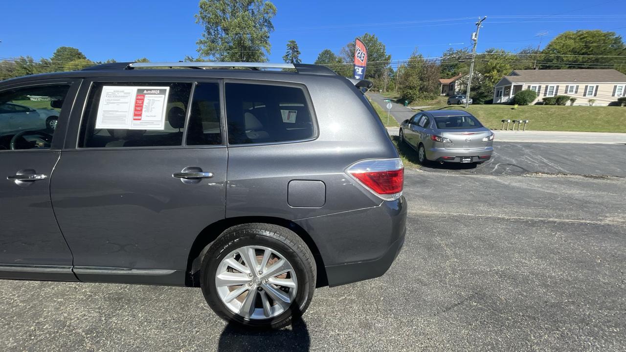 Toyota Highlander Limited 4WD 2011