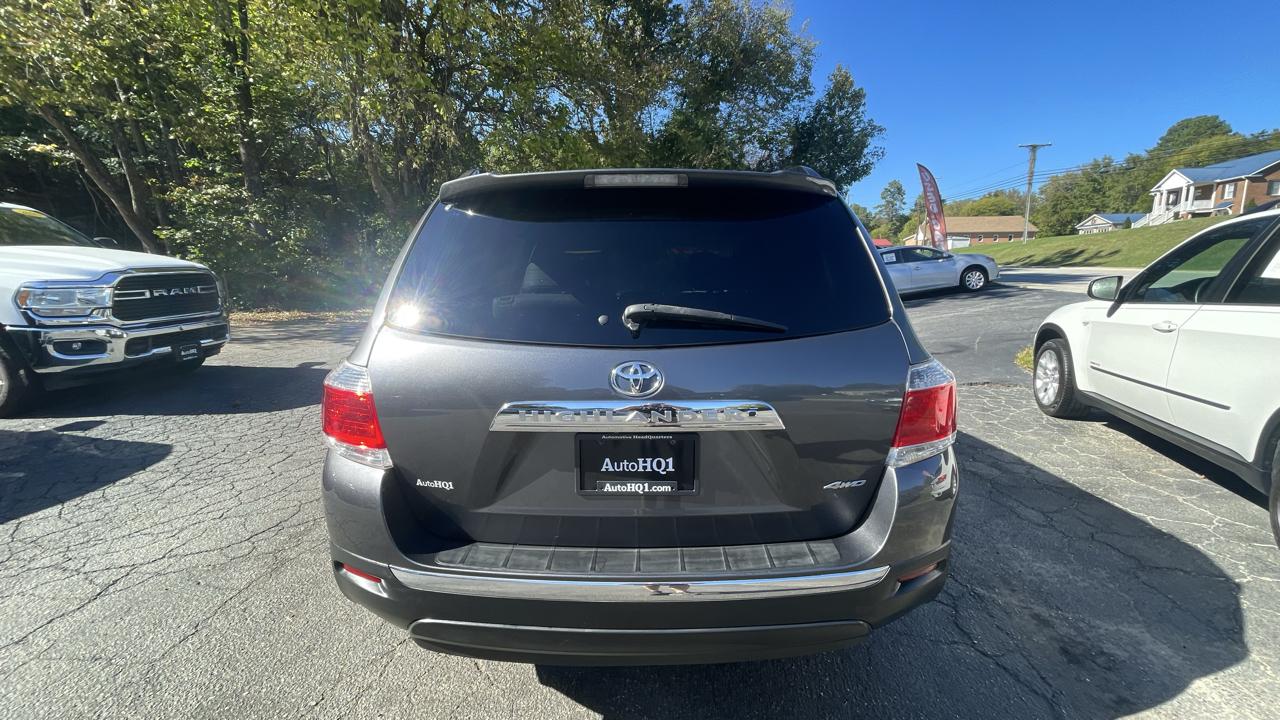 Toyota Highlander Limited 4WD 2011