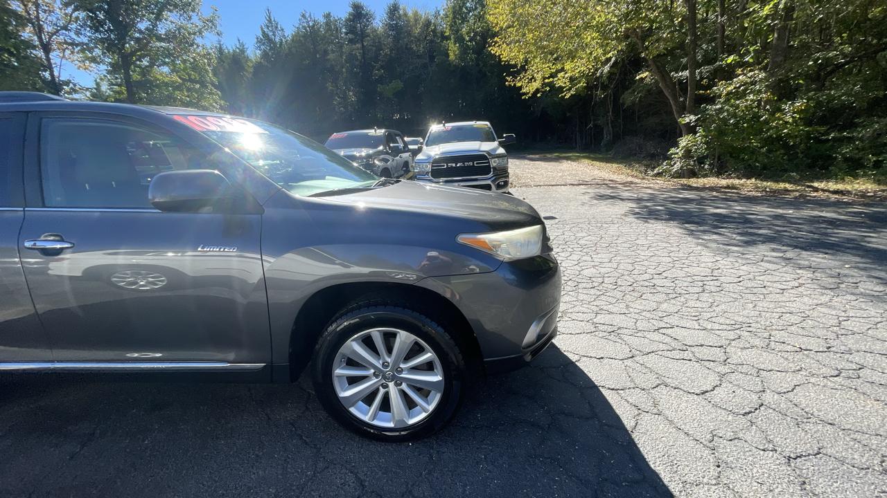 Toyota Highlander Limited 4WD 2011