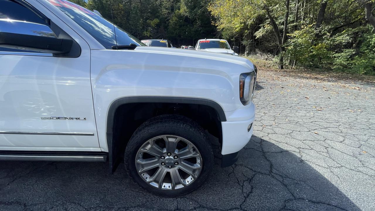 GMC Sierra 1500 Denali Crew Cab Long Box 4WD 2017