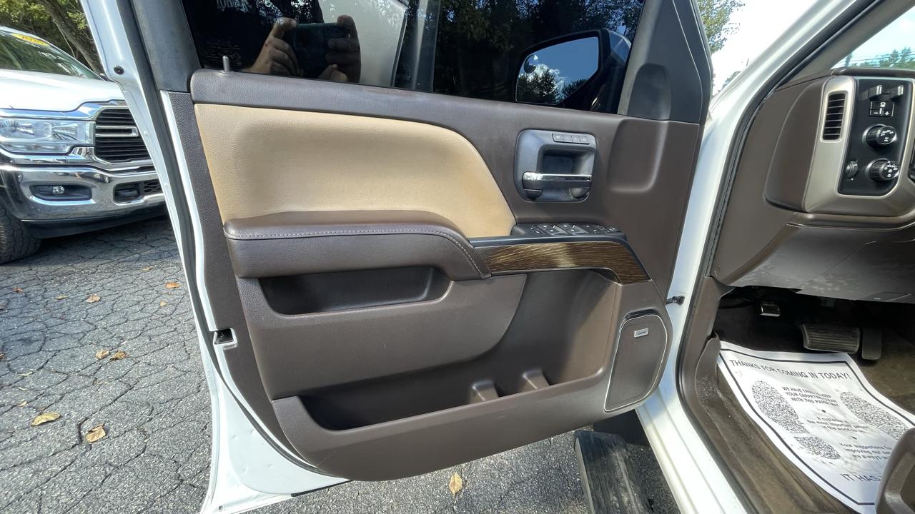 GMC Sierra 1500 Denali Crew Cab Long Box 4WD 2017