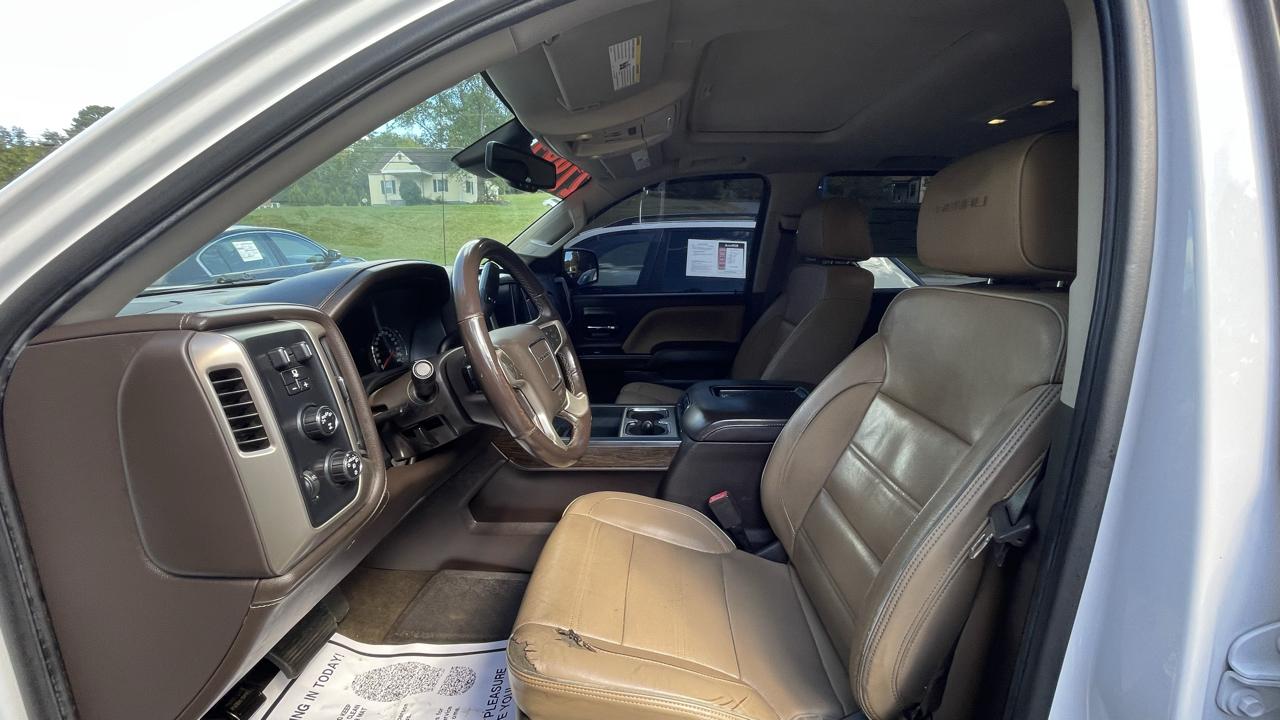 GMC Sierra 1500 Denali Crew Cab Long Box 4WD 2017