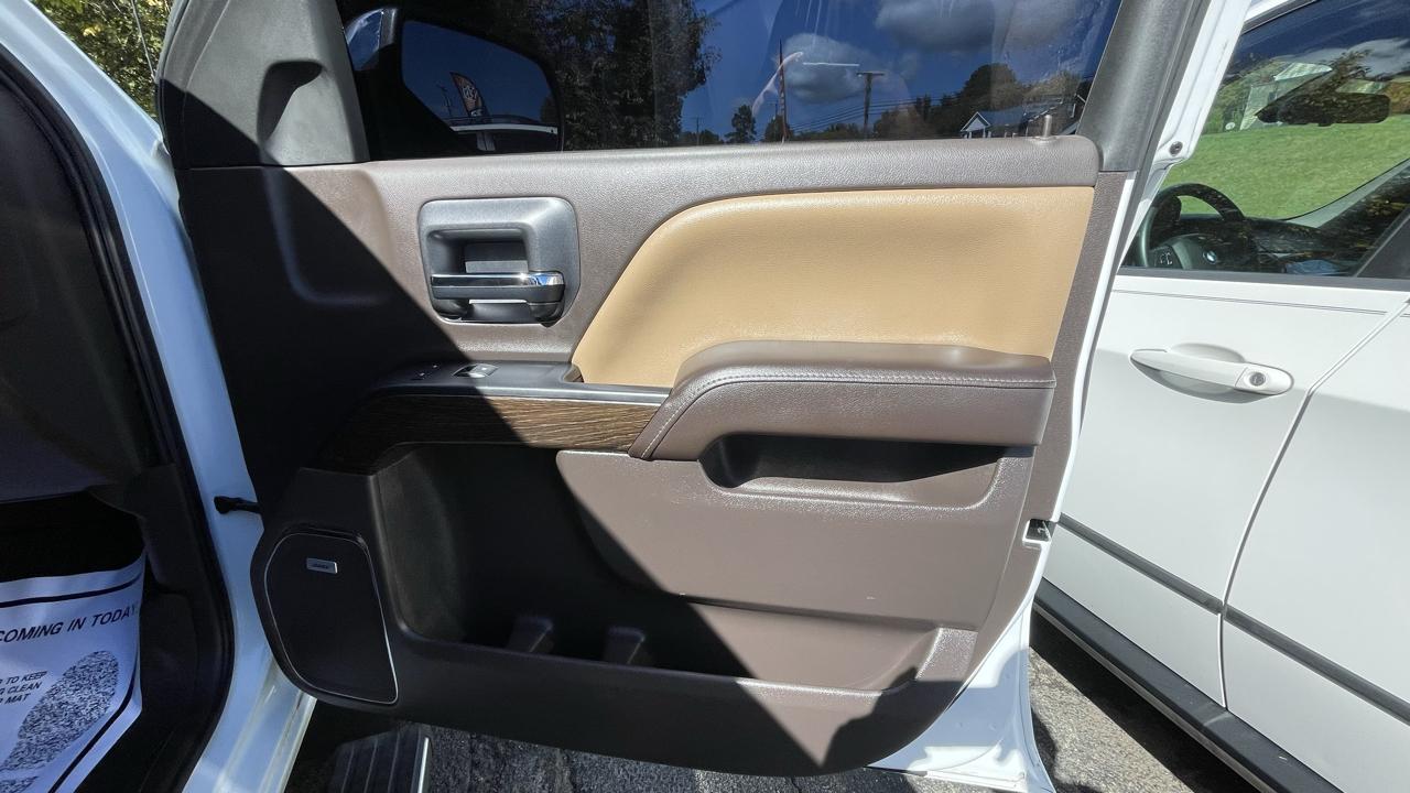 GMC Sierra 1500 Denali Crew Cab Long Box 4WD 2017