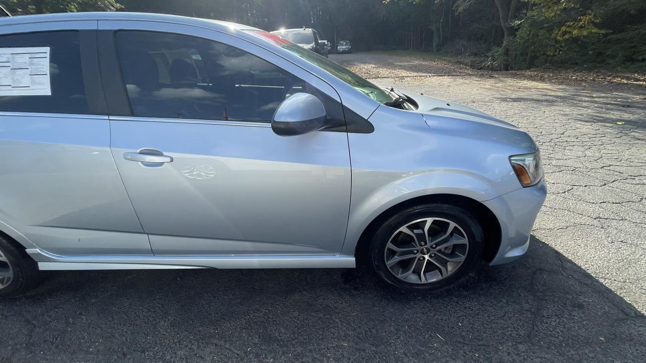 Chevrolet Sonic LT Auto 5-Door 2017
