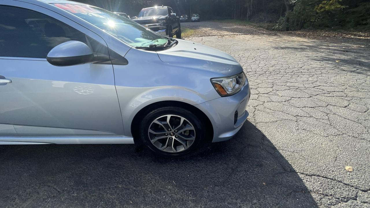 Chevrolet Sonic LT Auto 5-Door 2017