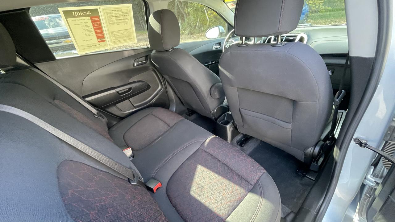 Chevrolet Sonic LT Auto 5-Door 2017