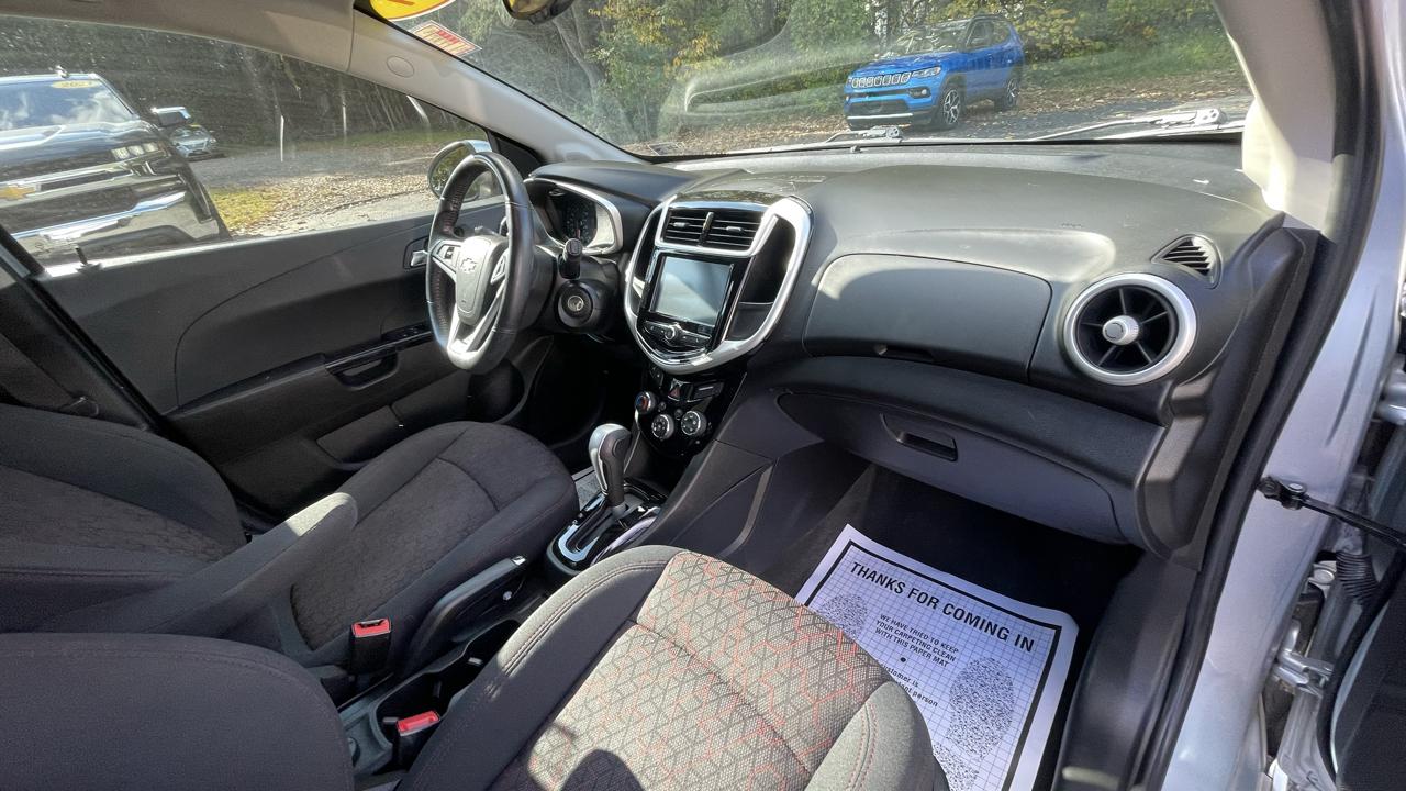 Chevrolet Sonic LT Auto 5-Door 2017