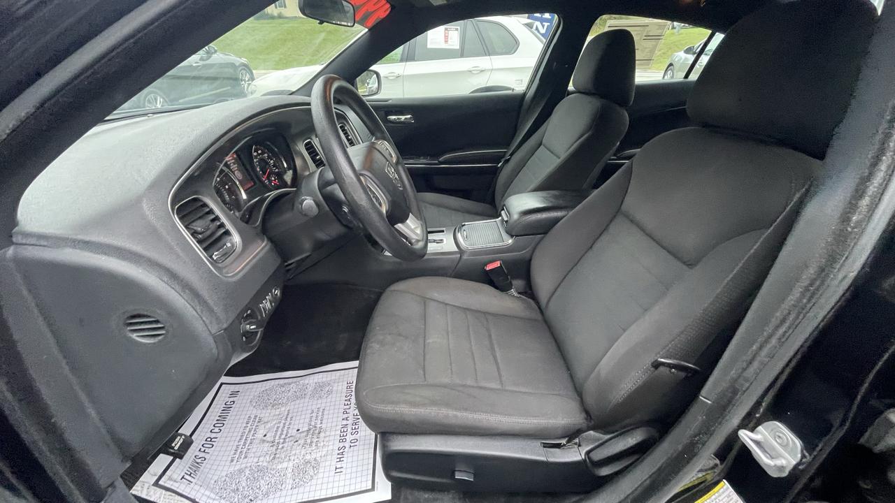 Dodge Charger SE 2012