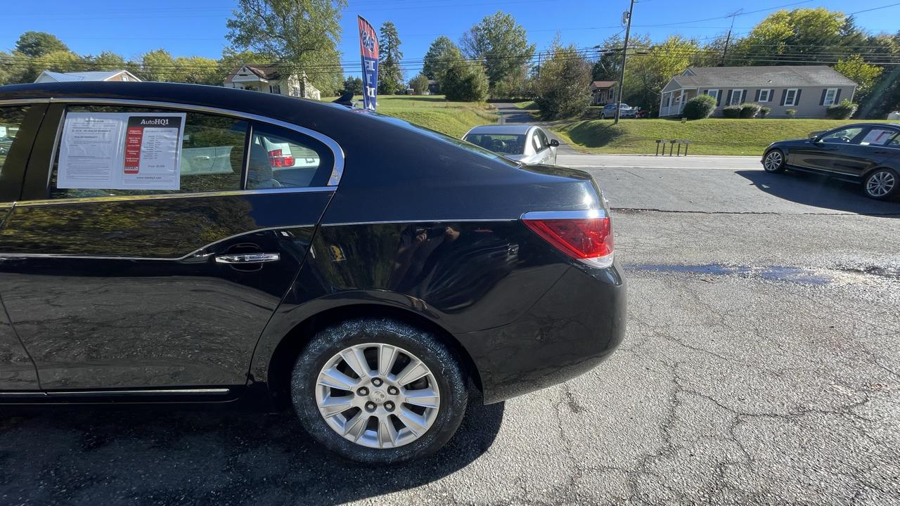 Buick LaCrosse CX 2010