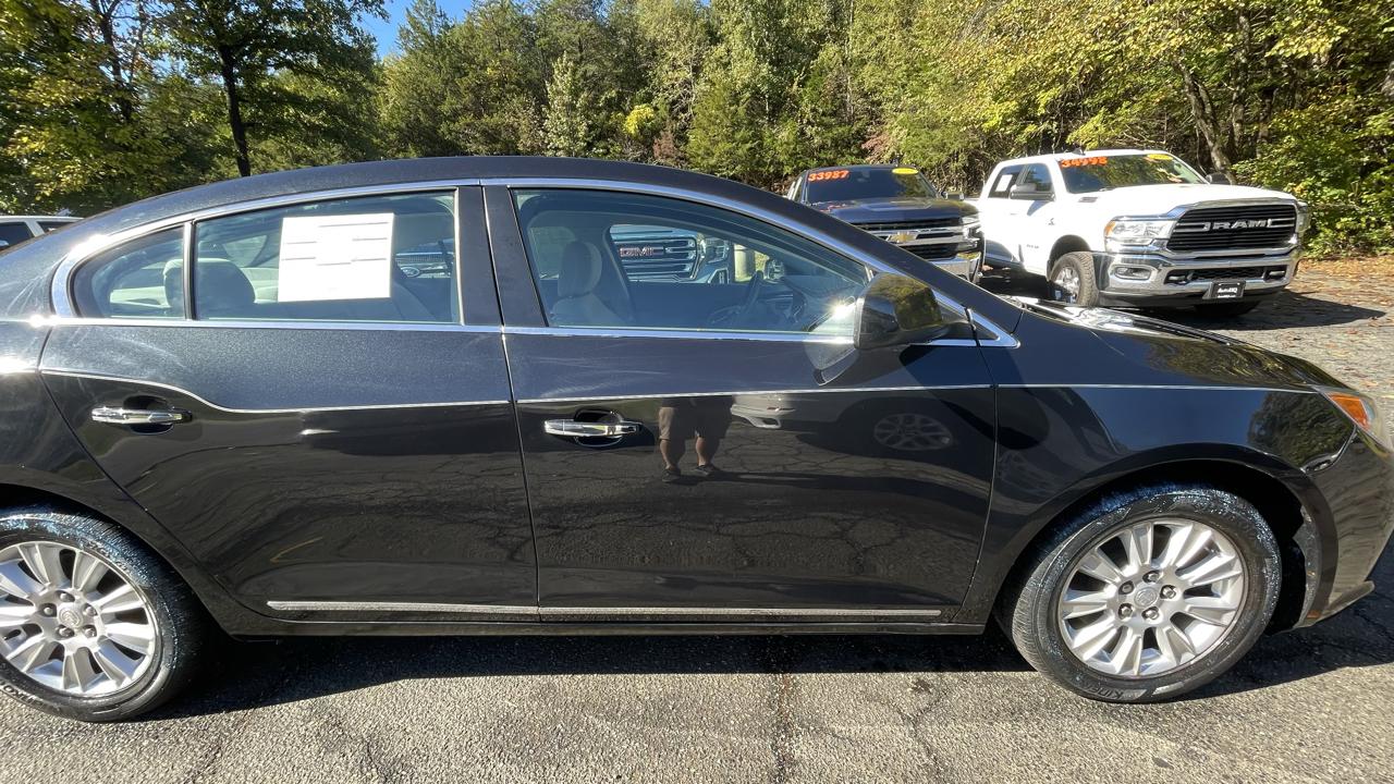 Buick LaCrosse CX 2010