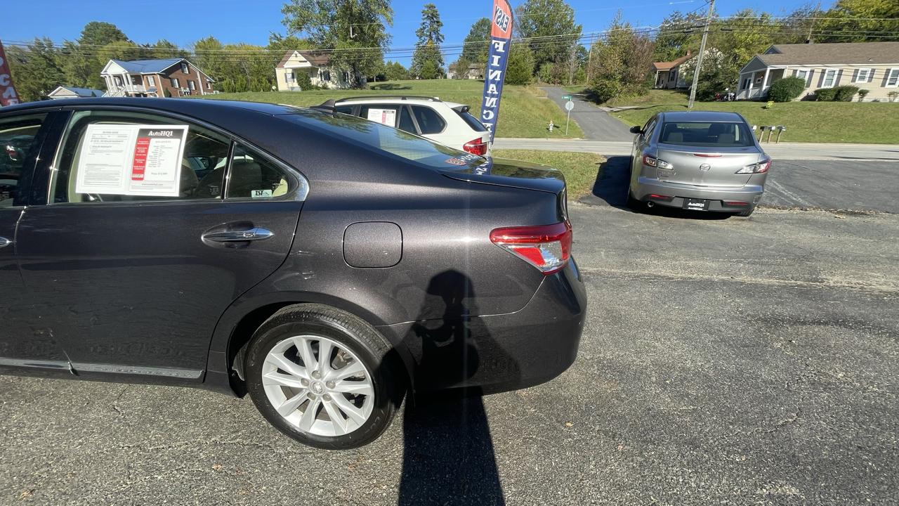 Lexus ES 350 Sedan 2010