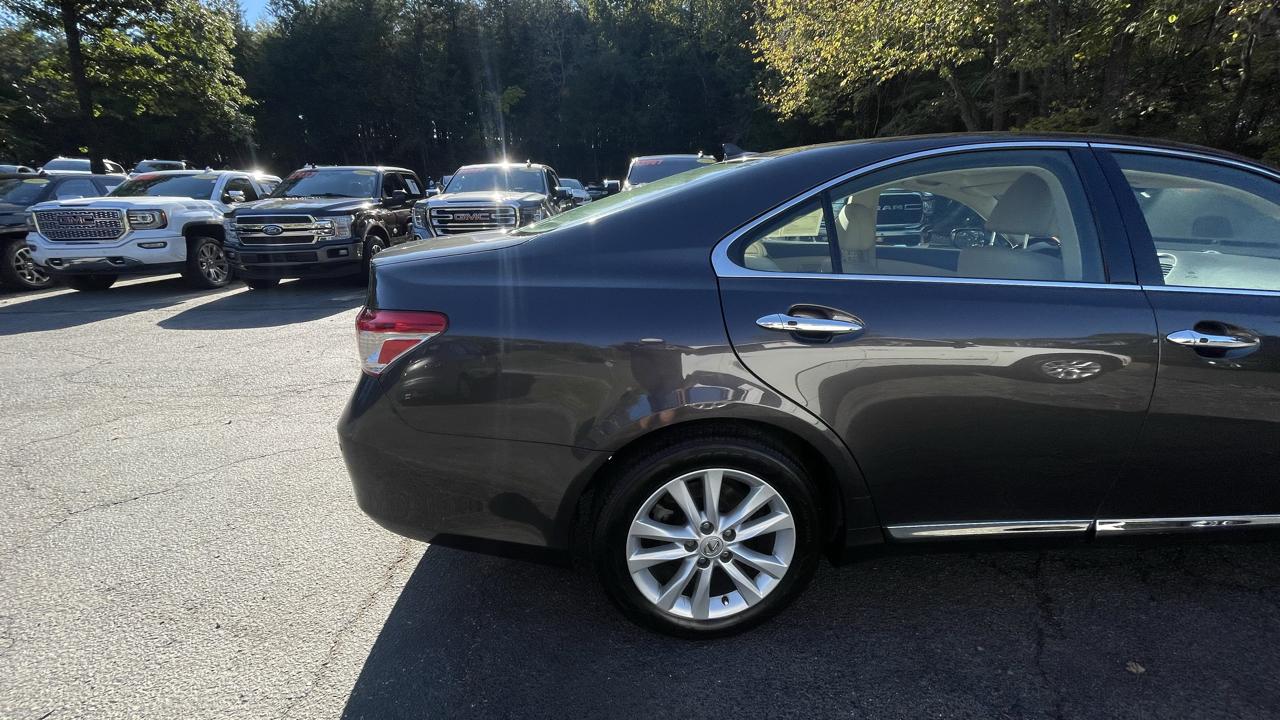 Lexus ES 350 Sedan 2010