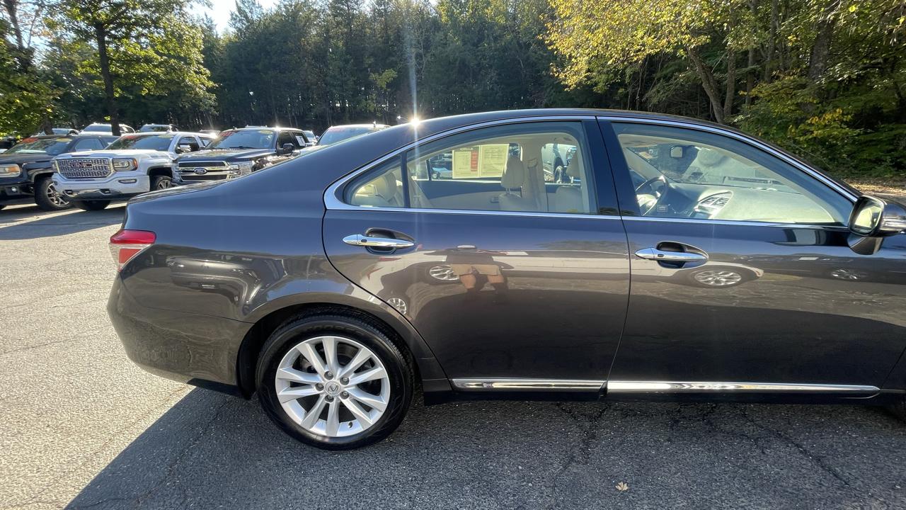 Lexus ES 350 Sedan 2010