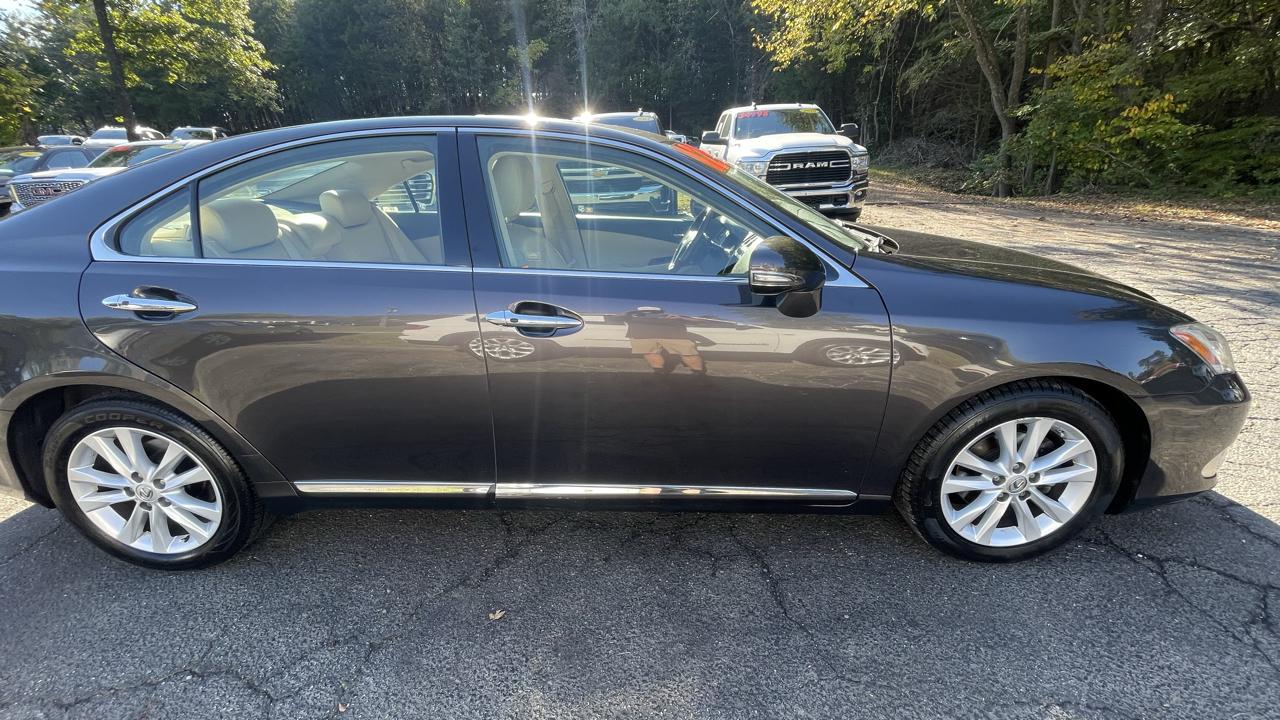 Lexus ES 350 Sedan 2010