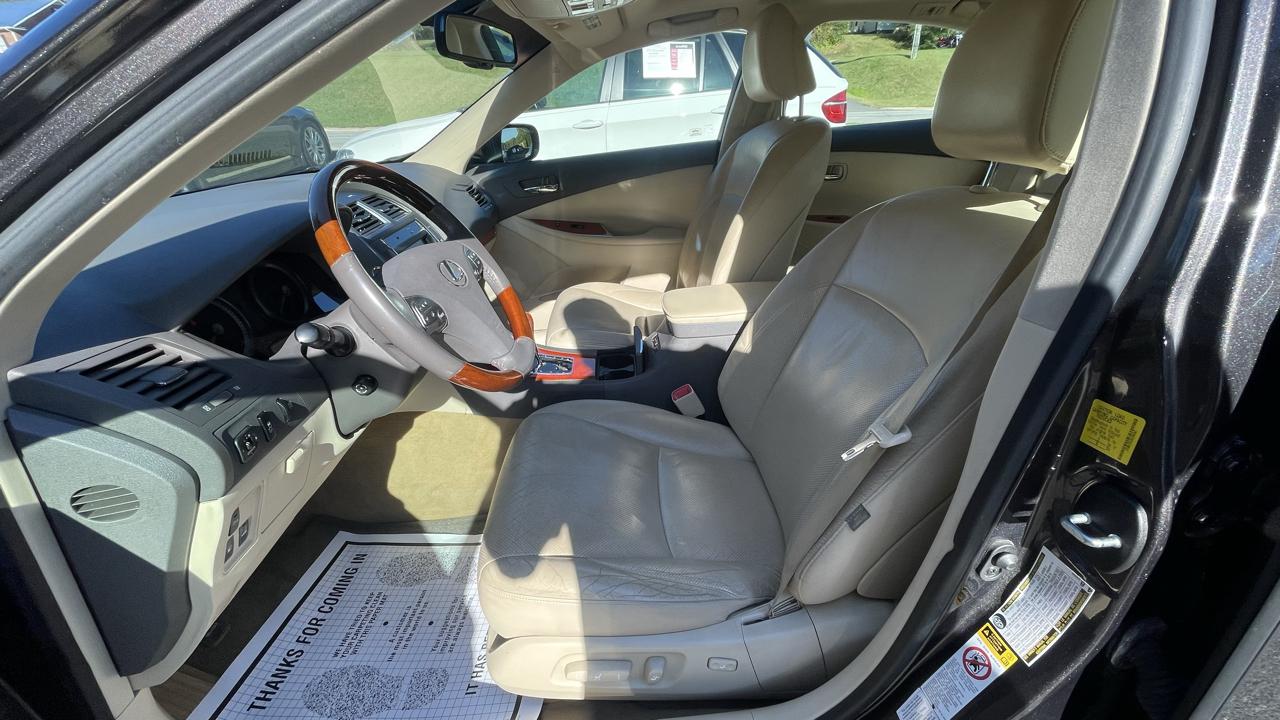 Lexus ES 350 Sedan 2010